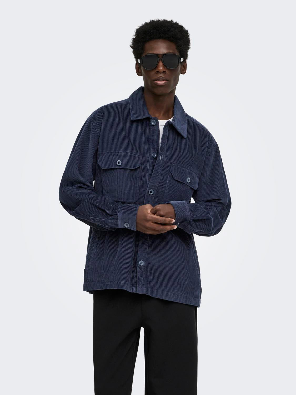 model_shot-front